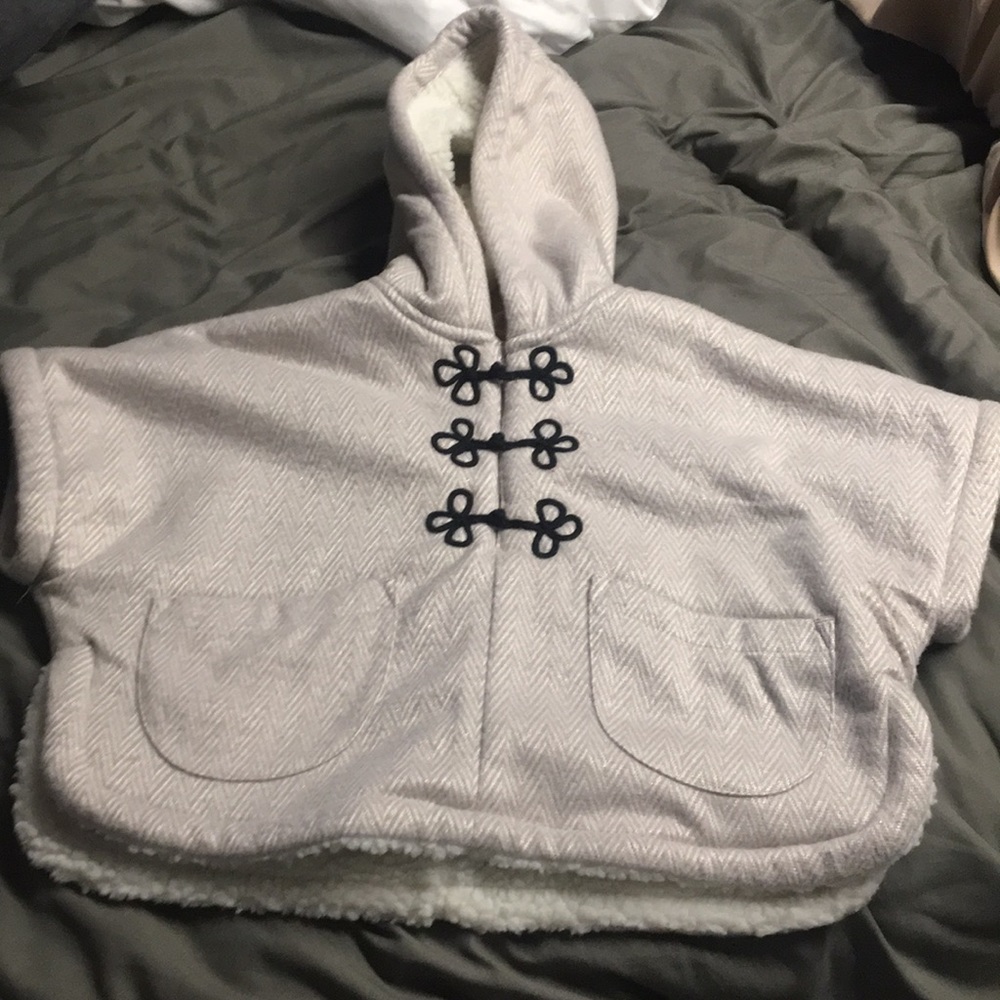 Warm cape *never worn